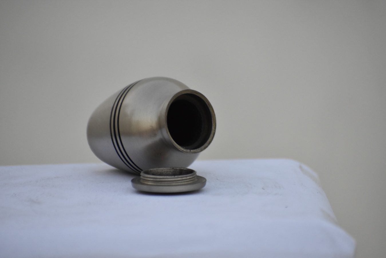 Classic Silver Keepsake Urn - Image 3